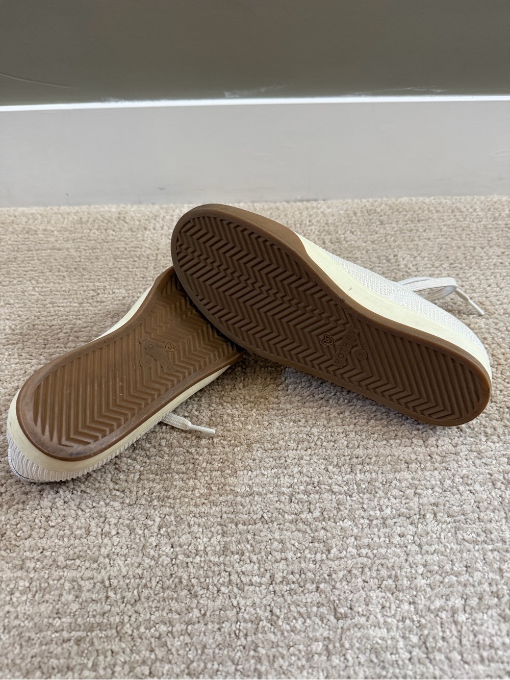 Rothy’s RS01 Bone Knit Sneakers Men’s Size 7 Cream Gum Sole Washable - Picture 6 of 7